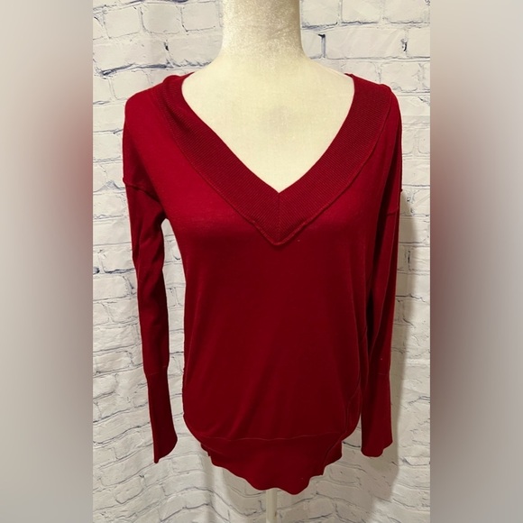 Red V Neck Ann Taylor Loft sweater size medium. - Picture 1 of 5